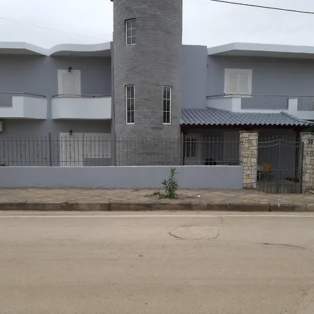 Apartment Delfin Kalogesis