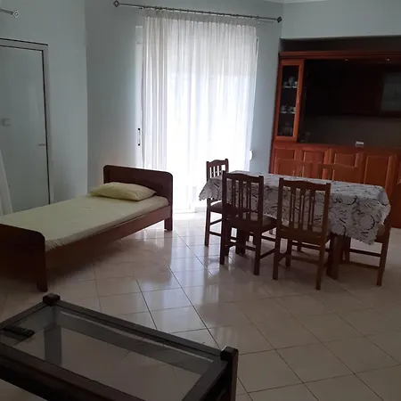 Apartment Delfin Kalogesis Ksamil